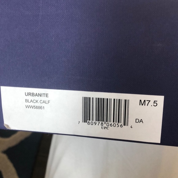 Stuart Weitzman Urbanite Boot - Picture 4 of 7